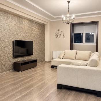 Сдается 2-х комнатная квартира, 74 м²