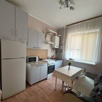Сдается 1-комнатная квартира, 32 м²