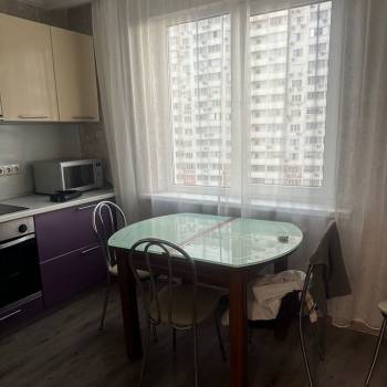 Сдается 2-х комнатная квартира, 61 м²