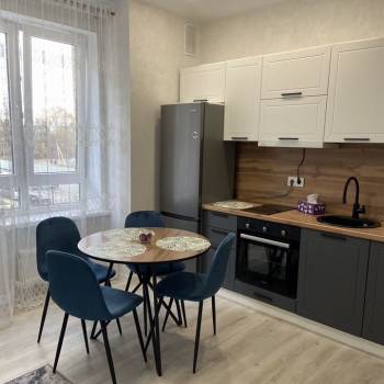Сдается 1-комнатная квартира, 42 м²