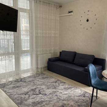 Сдается 1-комнатная квартира, 42 м²