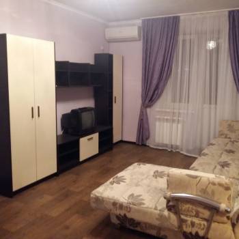 Сдается 1-комнатная квартира, 45 м²
