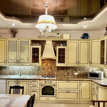Продается Дом, 281 м²