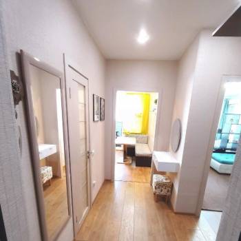 Продается 1-комнатная квартира, 42,4 м²