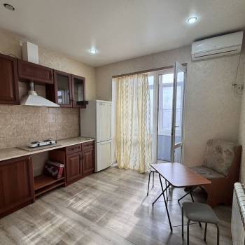 Сдается 1-комнатная квартира, 39 м²