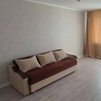 Сдается 1-комнатная квартира, 46 м²