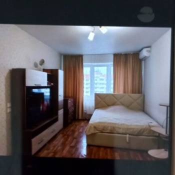 Сдается 1-комнатная квартира, 48 м²