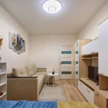 Сдается 1-комнатная квартира, 42 м²
