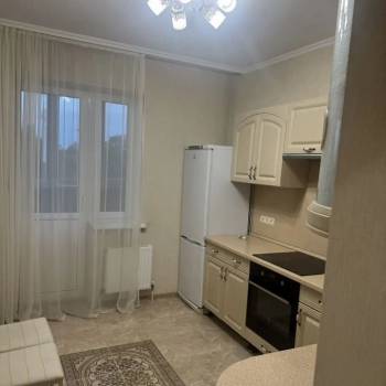 Продается 1-комнатная квартира, 40,9 м²