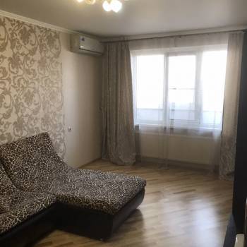 Продается 2-х комнатная квартира, 60 м²