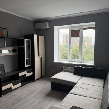 Продается 1-комнатная квартира, 48 м²
