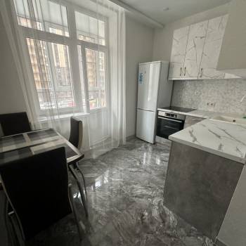 Сдается 1-комнатная квартира, 35 м²