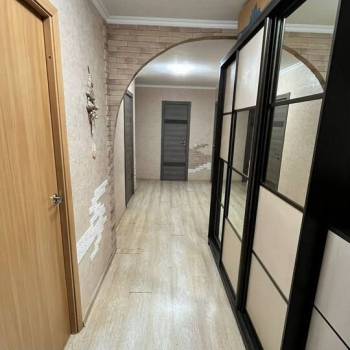 Продается Многокомнатная квартира, 92,3 м²