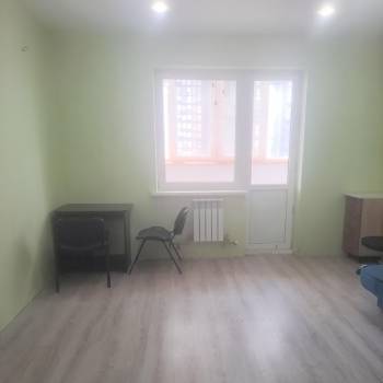 Продается 1-комнатная квартира, 32 м²