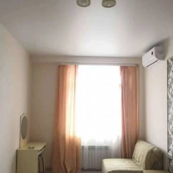Продается 1-комнатная квартира, 45 м²