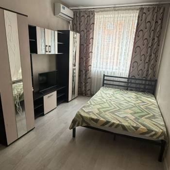 Продается 1-комнатная квартира, 35 м²