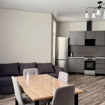 Сдается 1-комнатная квартира, 61,3 м²