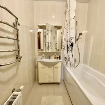 Сдается 2-х комнатная квартира, 60 м²