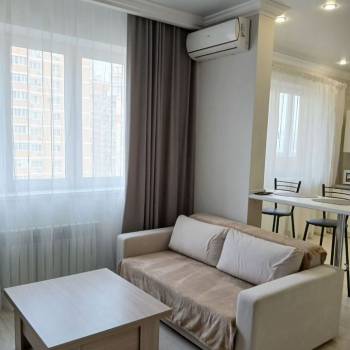 Сдается 1-комнатная квартира, 41,9 м²