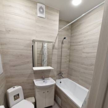 Сдается 1-комнатная квартира, 46 м²