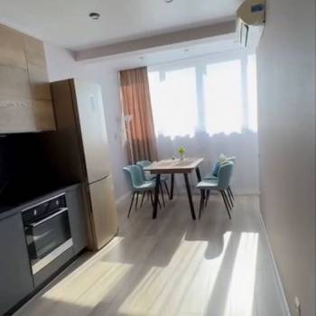 Продается 2-х комнатная квартира, 58 м²