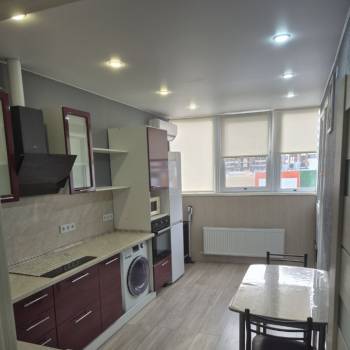 Сдается 2-х комнатная квартира, 65,58 м²
