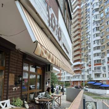 Продается 1-комнатная квартира, 61 м²