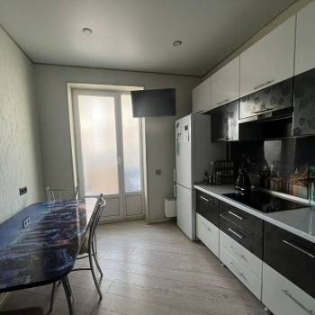 Продается 1-комнатная квартира, 37,1 м²