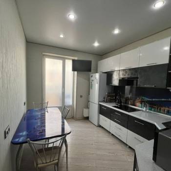 Продается 1-комнатная квартира, 37,1 м²