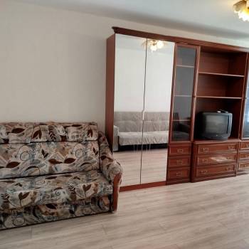 Сдается 1-комнатная квартира, 49 м²