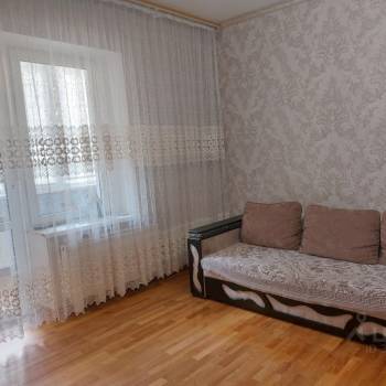 Сдается 1-комнатная квартира, 54 м²