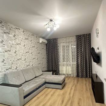 Сдается 1-комнатная квартира, 37 м²