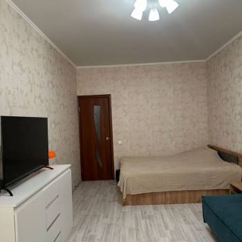 Продается 1-комнатная квартира, 43 м²
