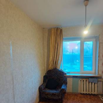 Продается 1-комнатная квартира, 42 м²