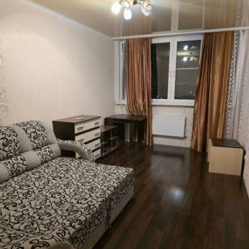 Продается 1-комнатная квартира, 42 м²