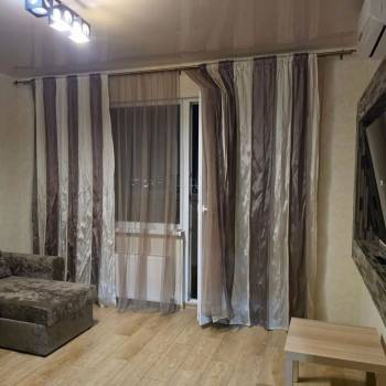 Сдается 1-комнатная квартира, 45 м²