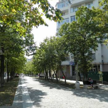 Продается 1-комнатная квартира, 63 м²