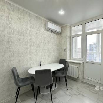 Продается 1-комнатная квартира, 40,8 м²