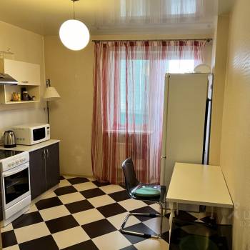 Сдается 1-комнатная квартира, 46 м²