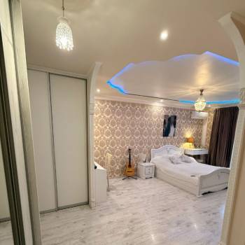 Продается 1-комнатная квартира, 51 м²
