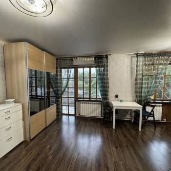 Продается 1-комнатная квартира, 33 м²