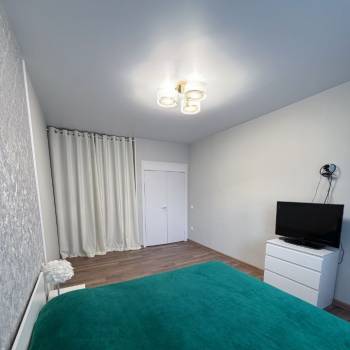 Продается 1-комнатная квартира, 35 м²