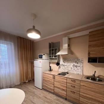 Сдается 1-комнатная квартира, 37 м²