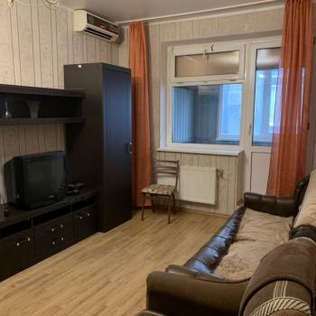 Продается 1-комнатная квартира, 35 м²