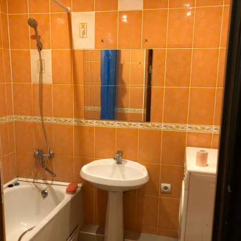 Продается 1-комнатная квартира, 35 м²