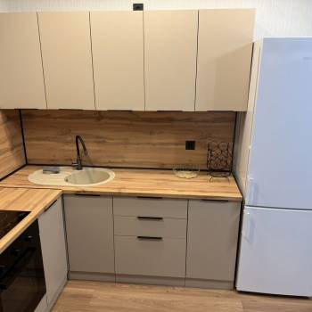 Сдается 1-комнатная квартира, 42,2 м²
