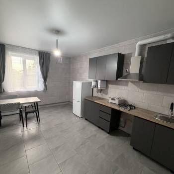 Сдается 1-комнатная квартира, 55 м²