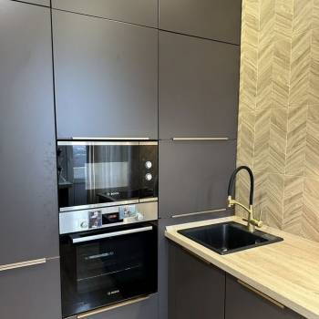 Продается 1-комнатная квартира, 38 м²