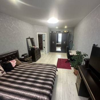 Продается 1-комнатная квартира, 40 м²
