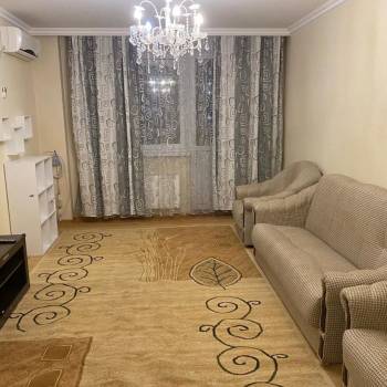 Сдается 2-х комнатная квартира, 70 м²